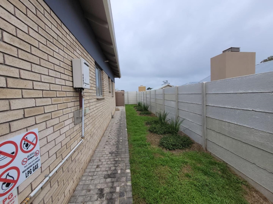 3 Bedroom Property for Sale in Mooikloof Country Estate Western Cape